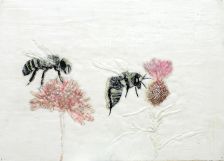 ›Bienen auf Distel‹, 2021, Paraffin und Acryl/Pappe, 50 x 70 cm